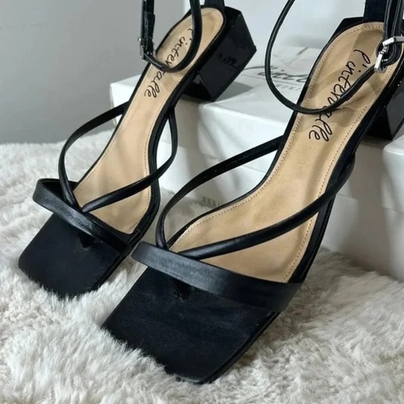 NWOT L’intervalle Black block heel square toe sandals - Picture 2 of 10